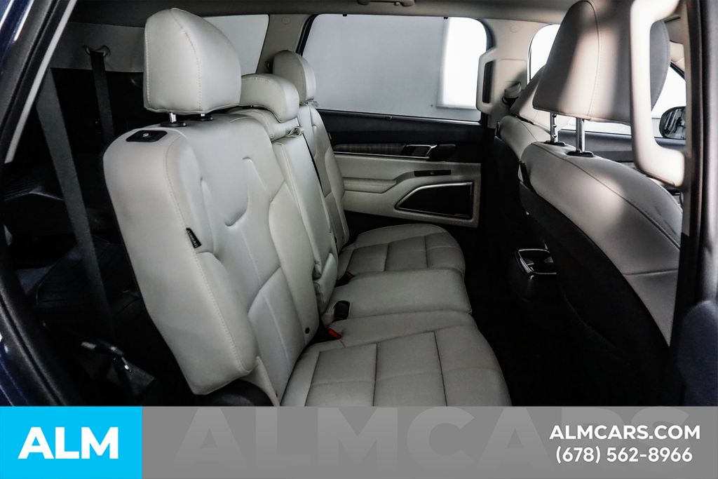 Used 2023 Black Kia EX image 15