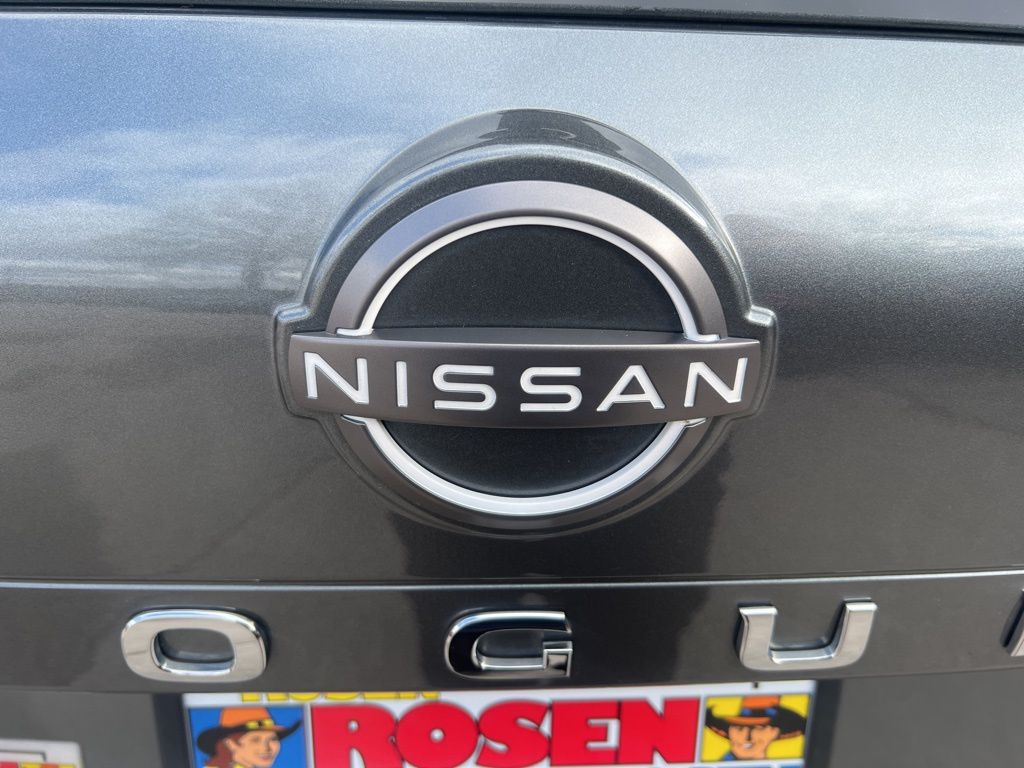 2023 Nissan Rogue S photo