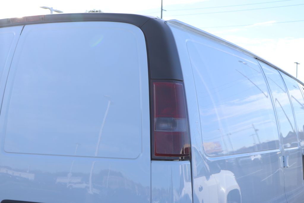 Thumbnail: 2022 Chevrolet Express - 8