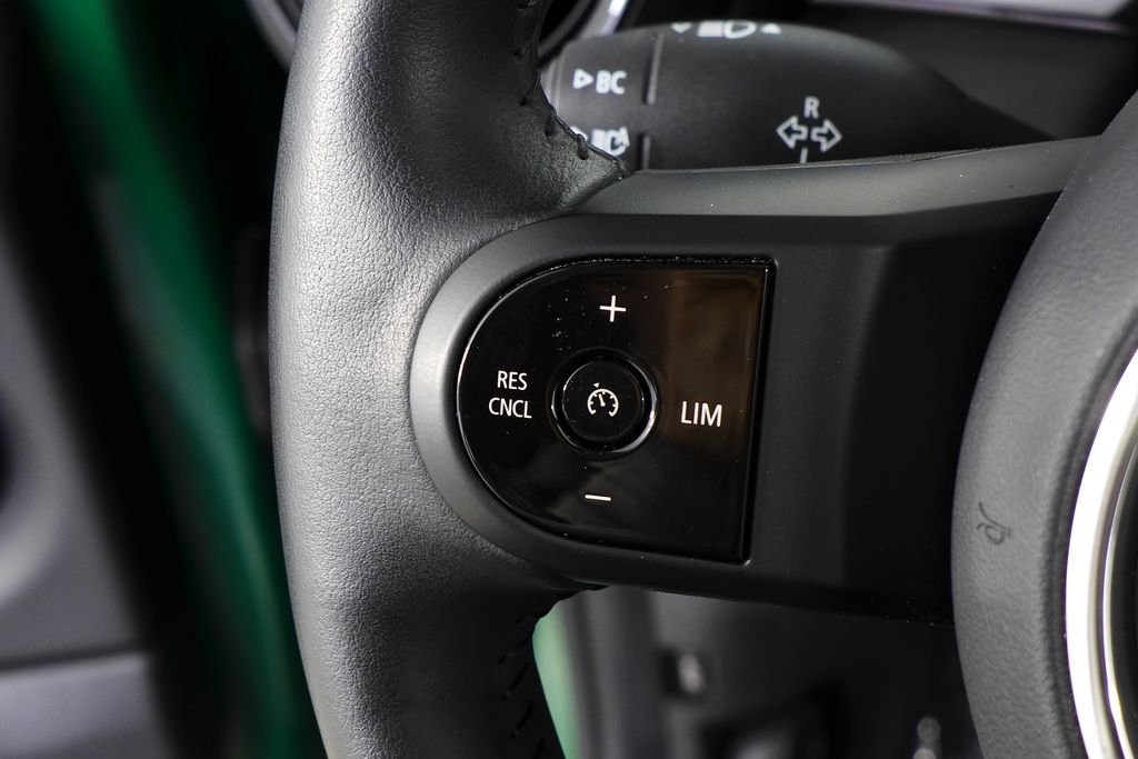 2024 MINI Cooper SE 27