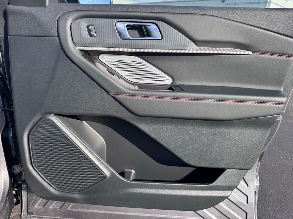 FordExplorer27