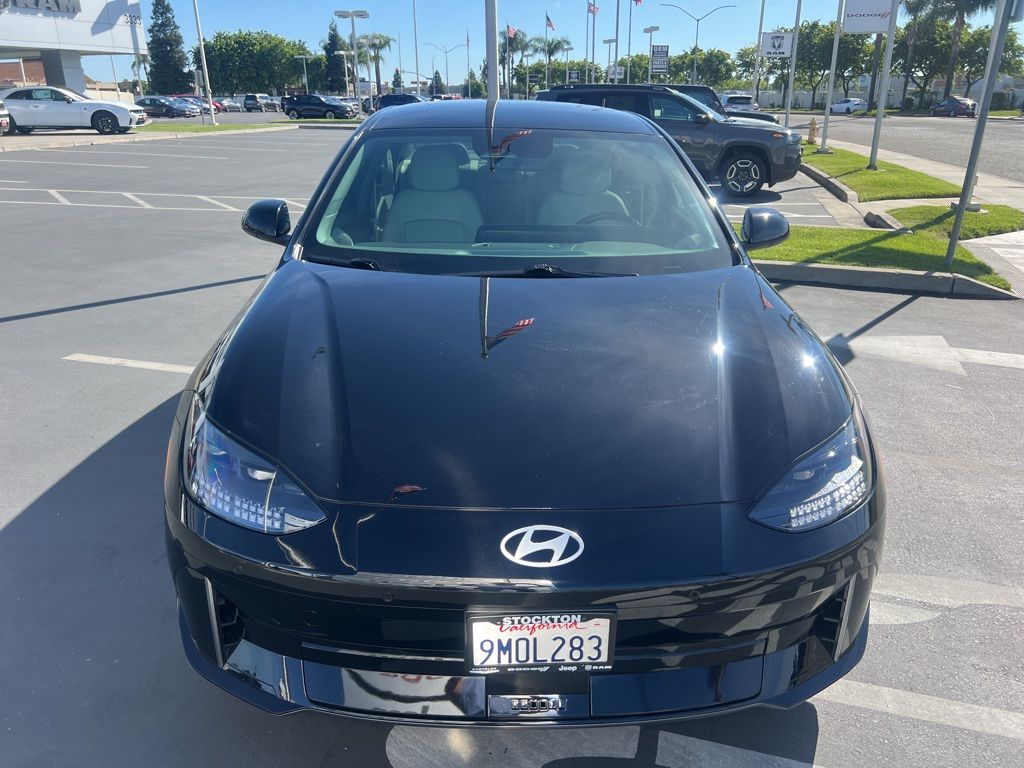 View vehicle photo 6