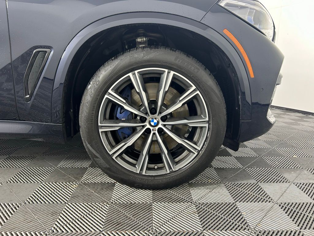 Thumbnail: 2023 BMW X5 - 12