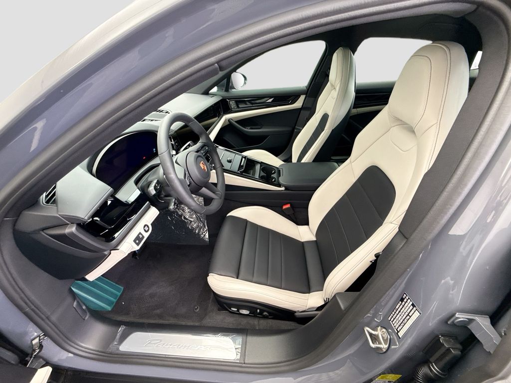 Thumbnail: 2026 Porsche Panamera - 5
