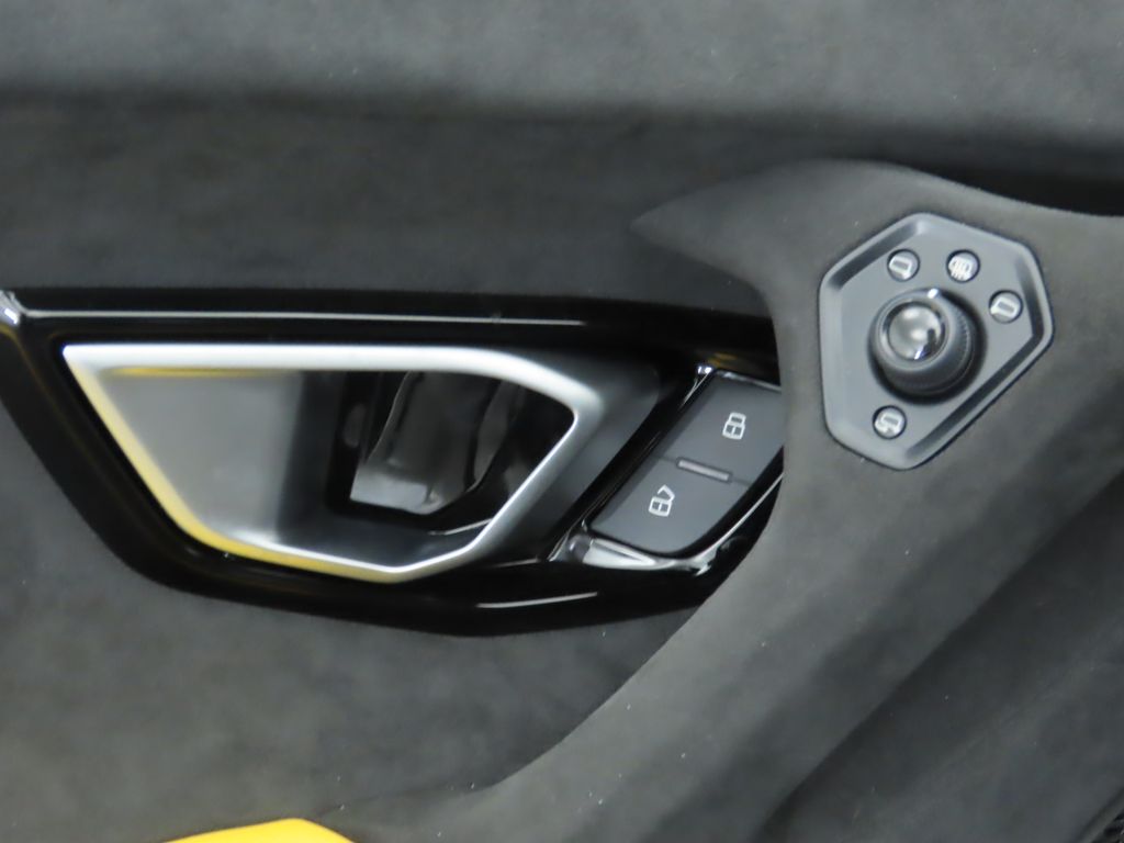 2024 Lamborghini Huracan Tecnica 22