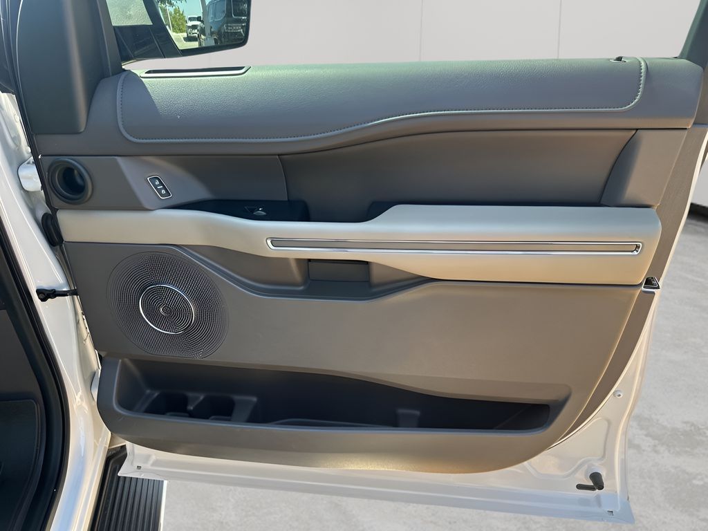 Used Car 2018 Ford Expedition  Xlt For Sale In Austin, Texas