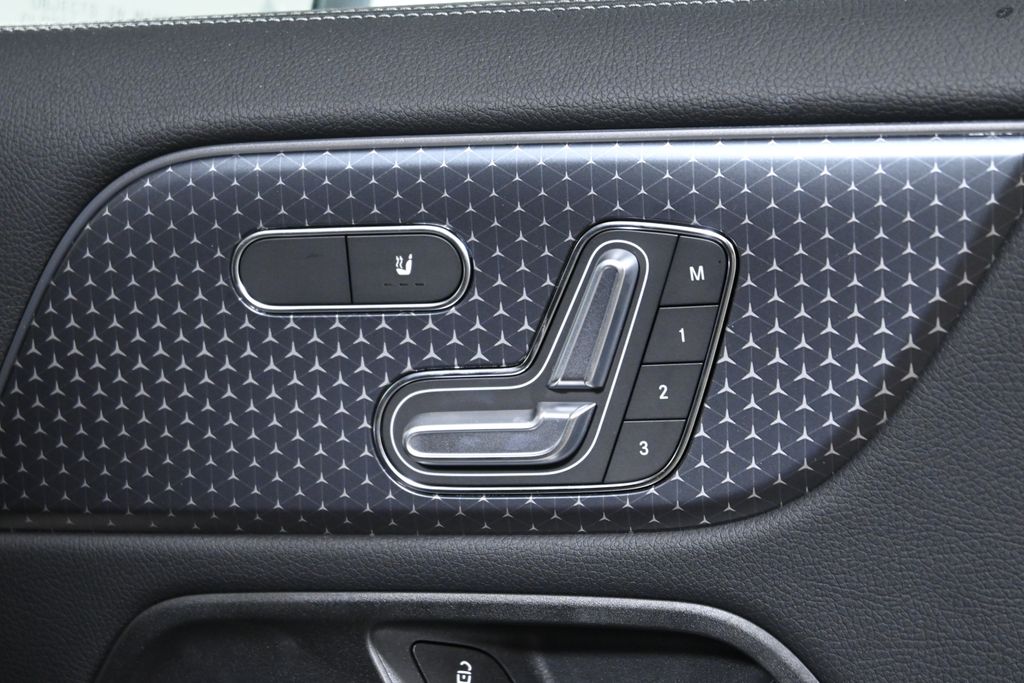 Thumbnail: 2026 Mercedes-Benz GLA - 28