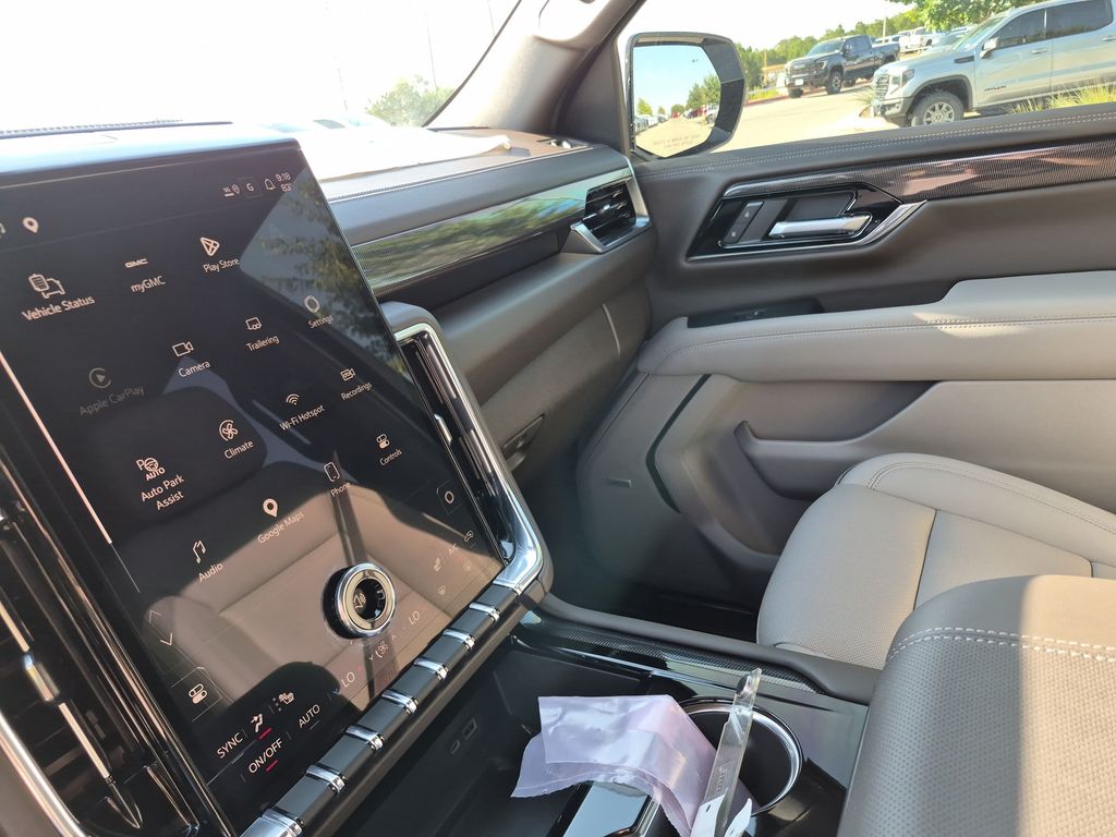 New 2026 White GMC Elevation image 25