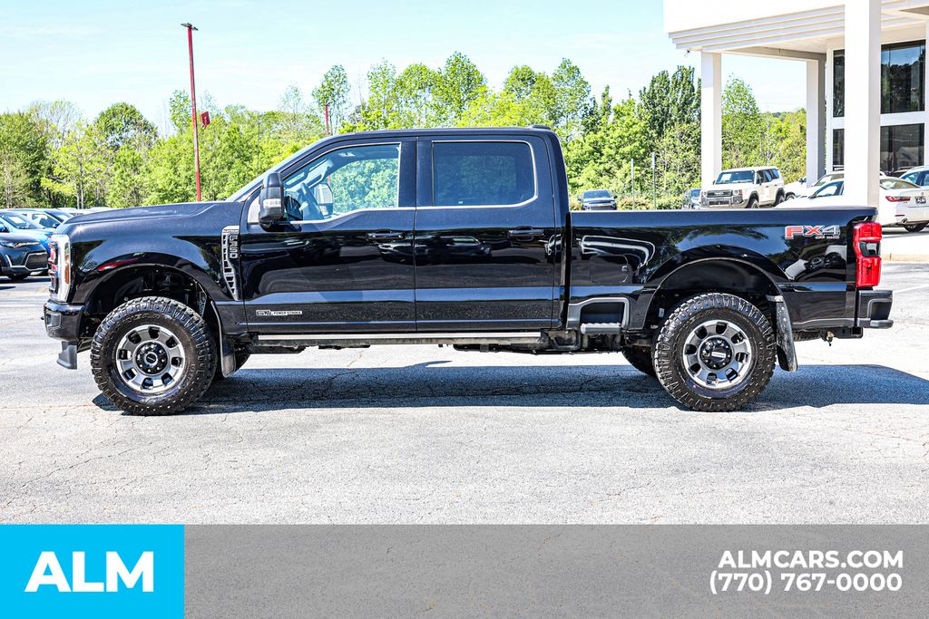 Used 2025 Black Ford Platinum image 9