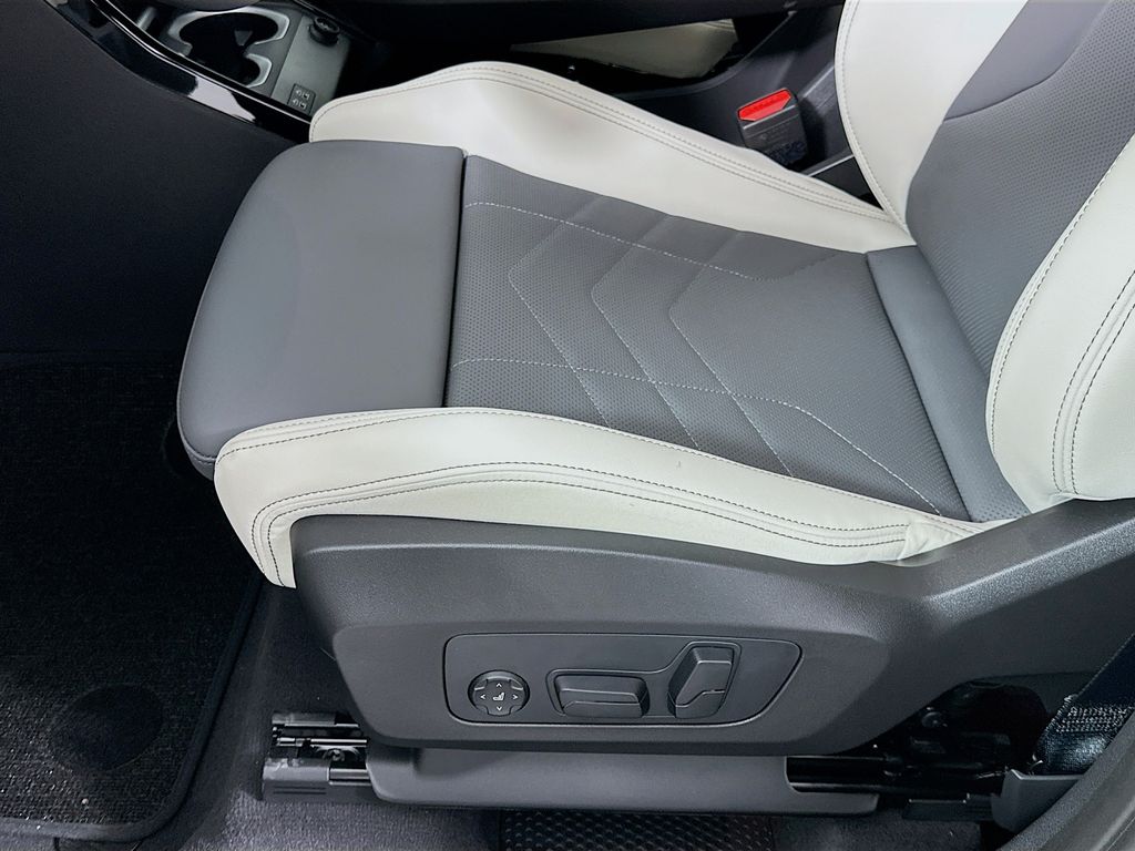 Thumbnail: 2026 BMW X1 - 21