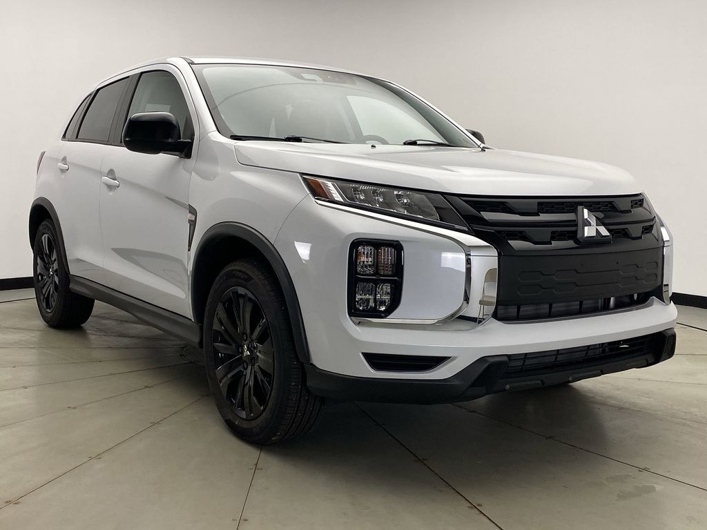 Thumbnail: 2024 Mitsubishi Outlander Sport - 7