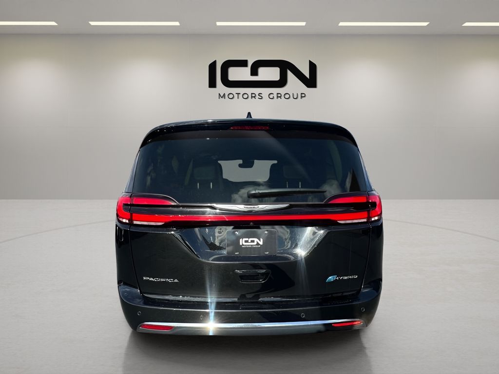 Used 2024 Chrysler Pacifica Hybrid Van