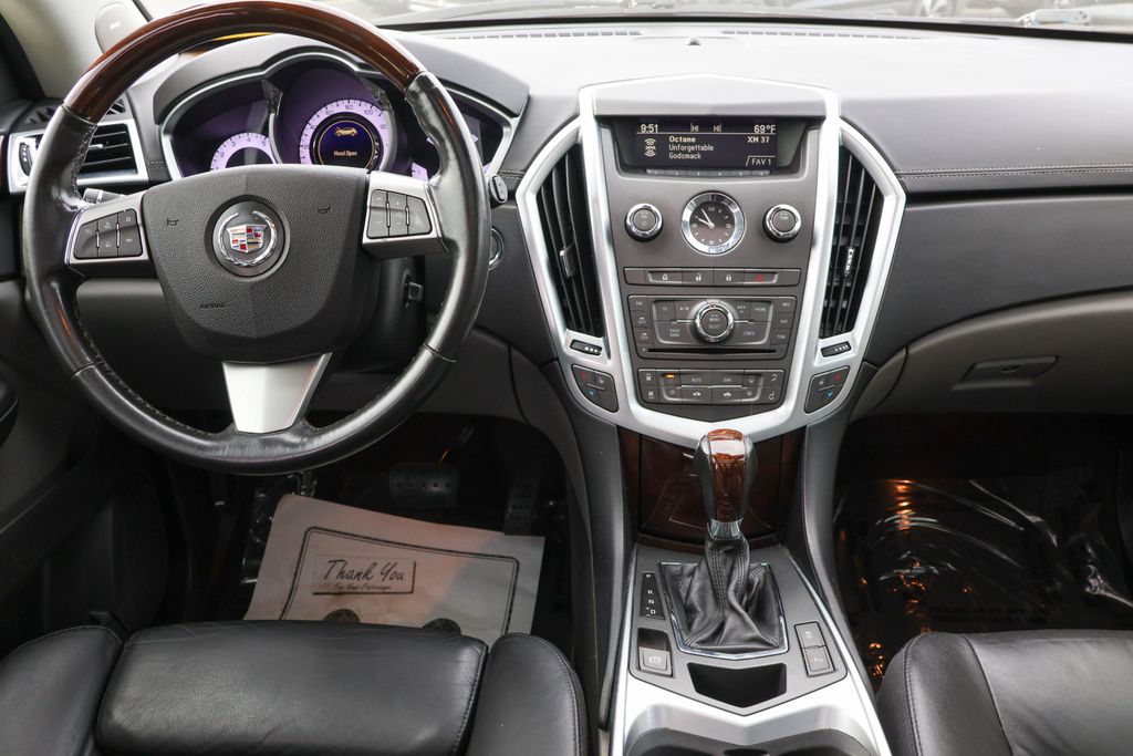 2011 Cadillac SRX Luxury 30