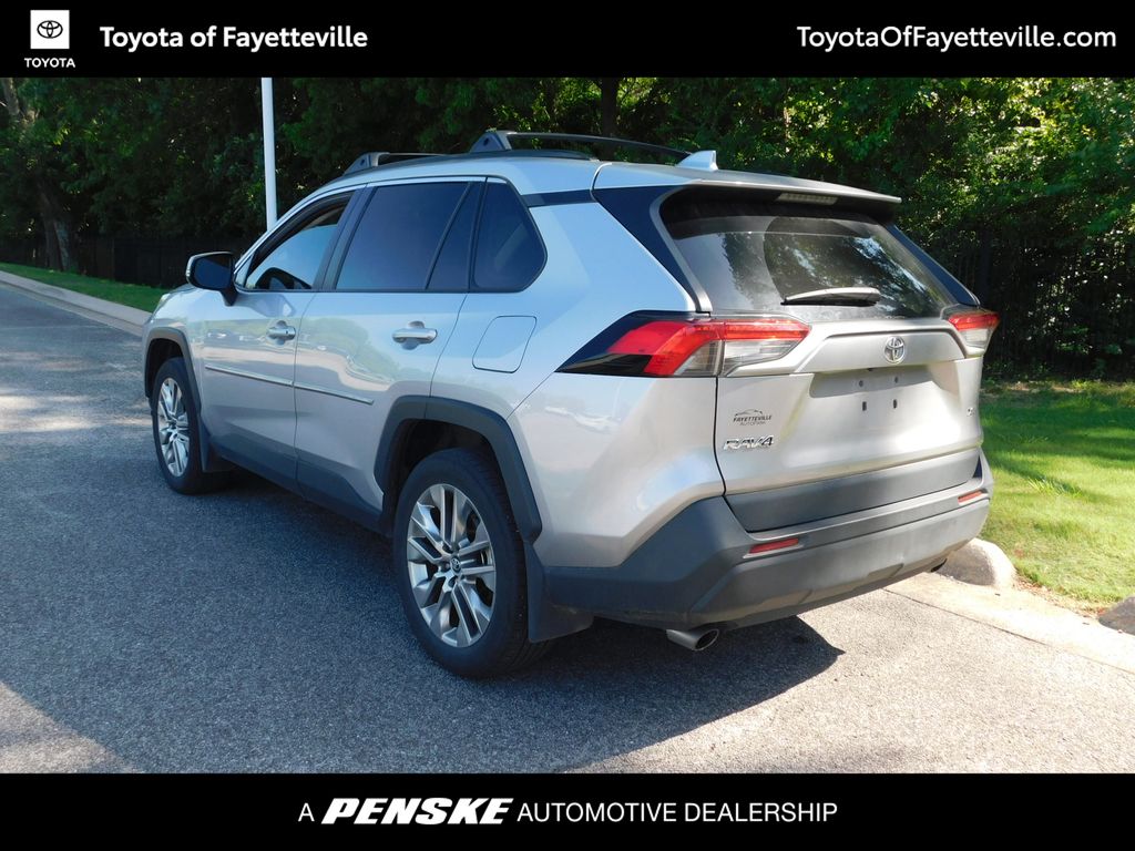 Thumbnail: 2021 Toyota RAV4 - 3