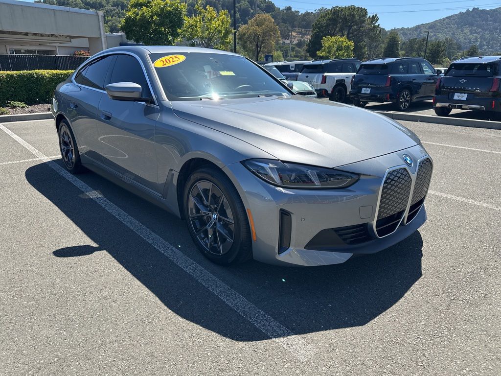 Thumbnail: 2025 BMW i4 - 6