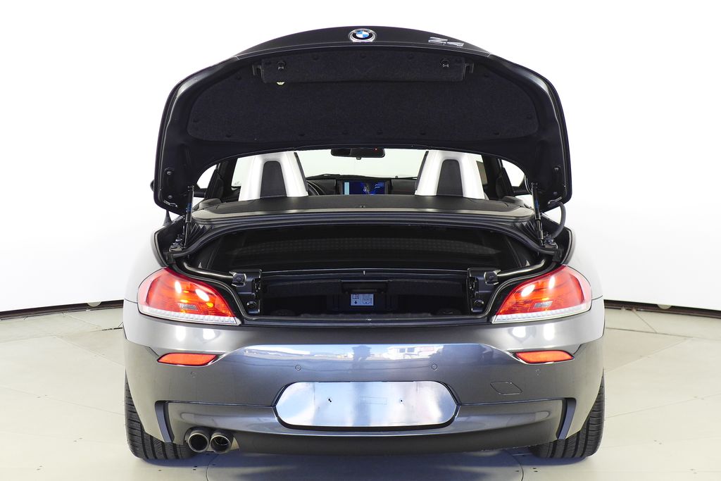 Thumbnail: 2014 BMW Z4 - 10