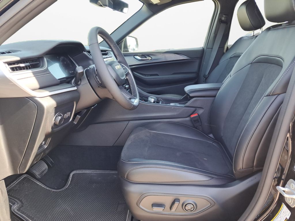 New Car 2025 Jeep Grand Cherokee  Altitude X For Sale Under $40,000 In Austin, Texas