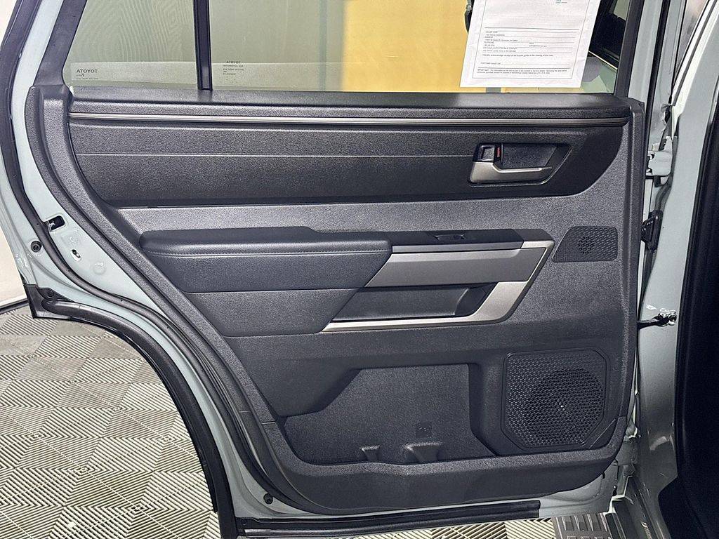 2024 Toyota Sequoia SR5