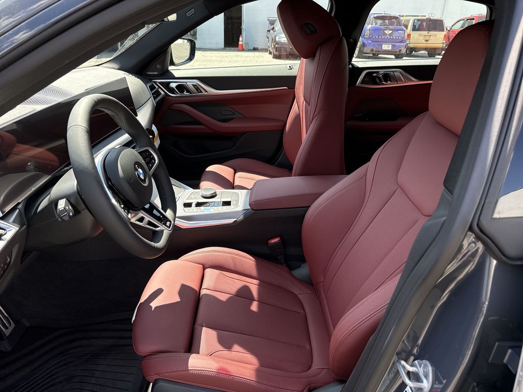Thumbnail: 2026 BMW i4 - 11