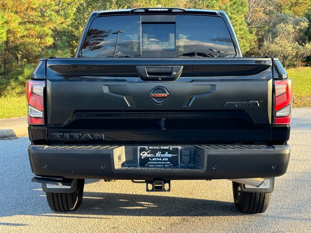 2021 Nissan Titan PRO-4X 14