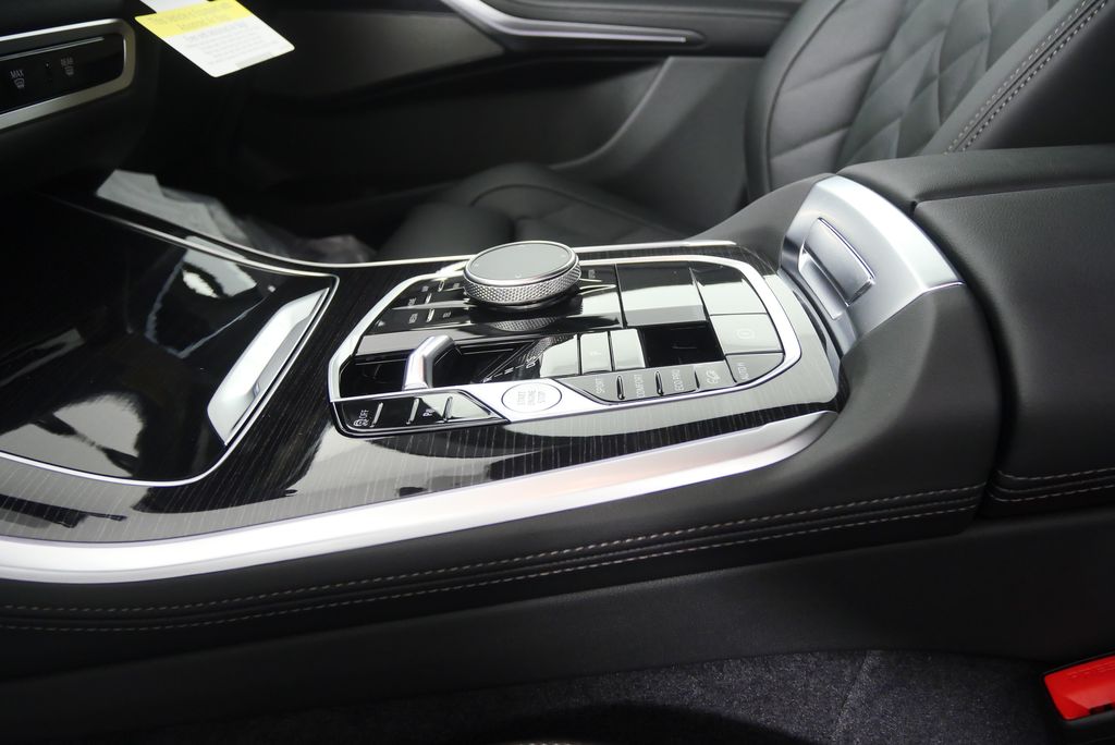 Thumbnail: 2026 BMW X5 - 22