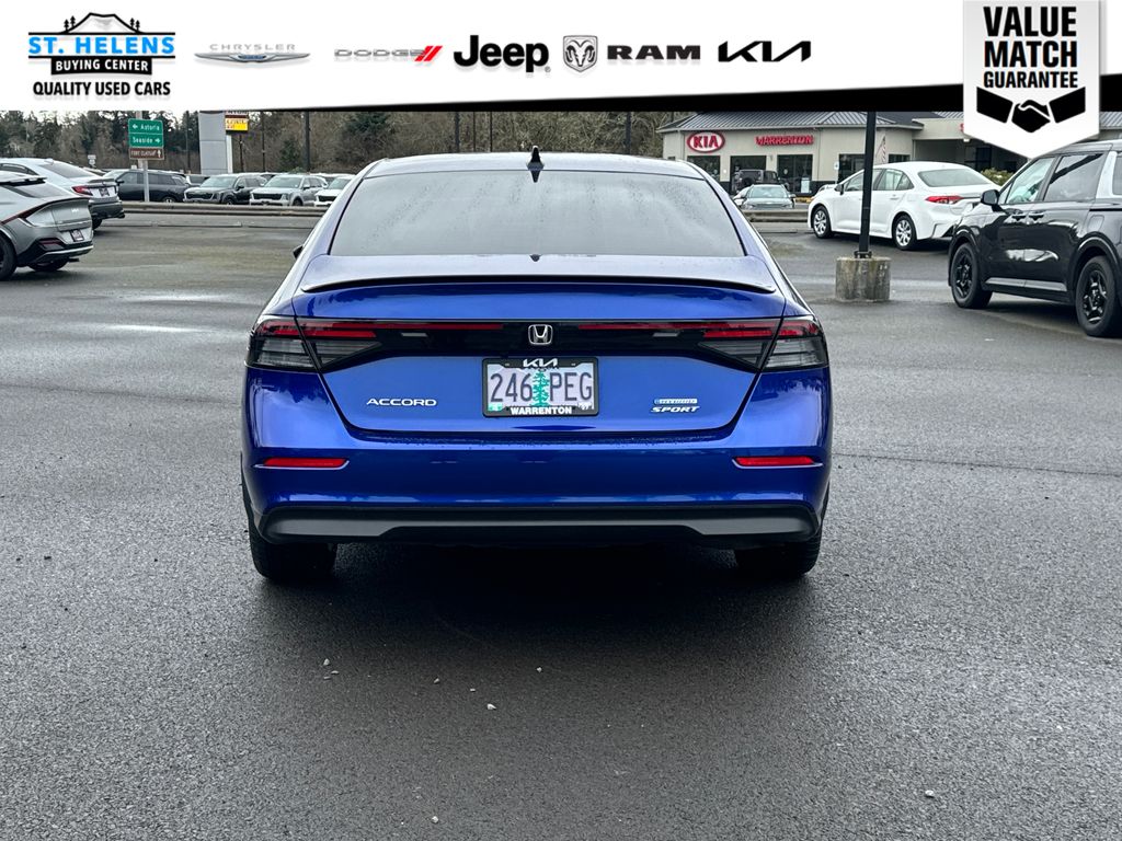 View vehicle photo 5