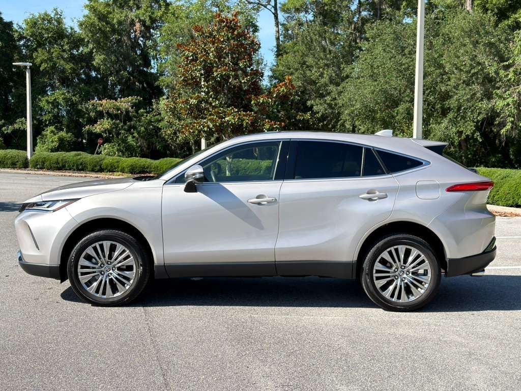 Certified Pre-Owned 2022 Toyota Venza Limited 4D Sport Utility in