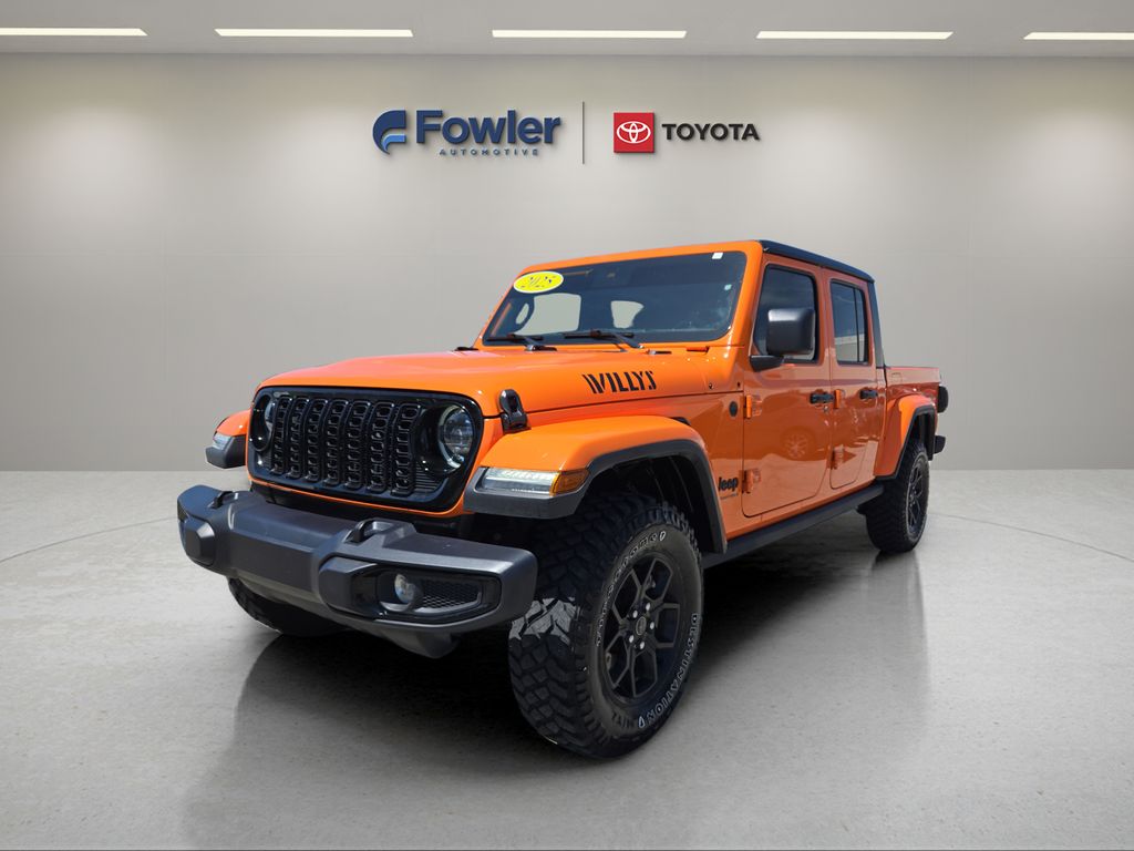 View vehicle photo 3