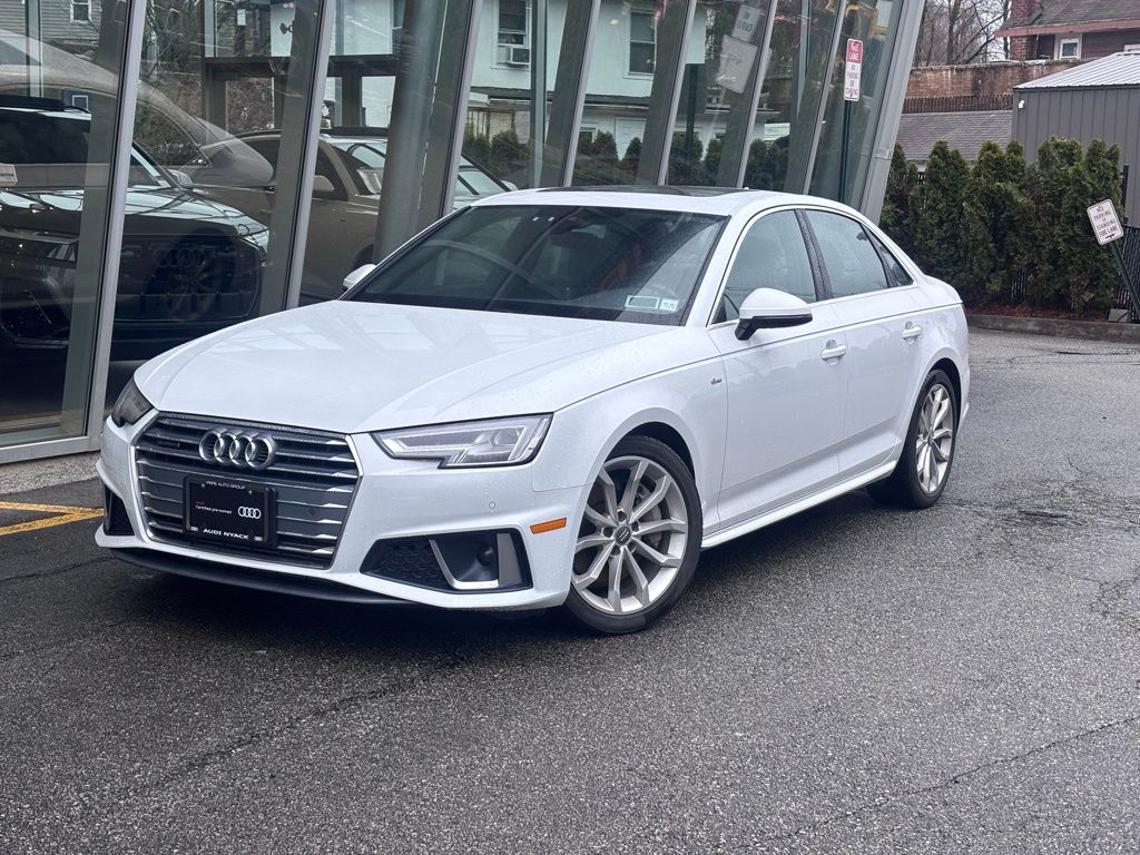 2019 Audi A4 quattro Premium Plus 45 TFSI