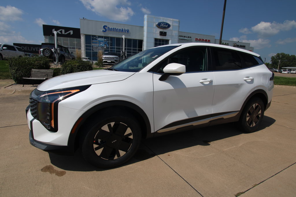 New 2027 Kia Sportage Hybrid SUV