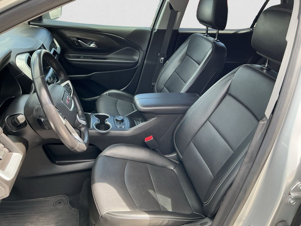 Used 2022 Silver GMC SLT image 10