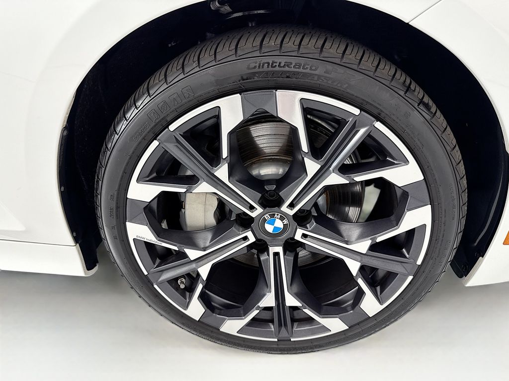 Thumbnail: 2025 BMW 3 Series - 31