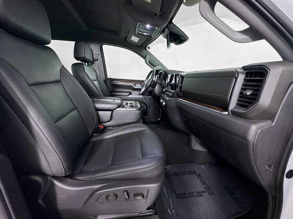 2024 GMC Sierra 1500 SLT - Photo 28