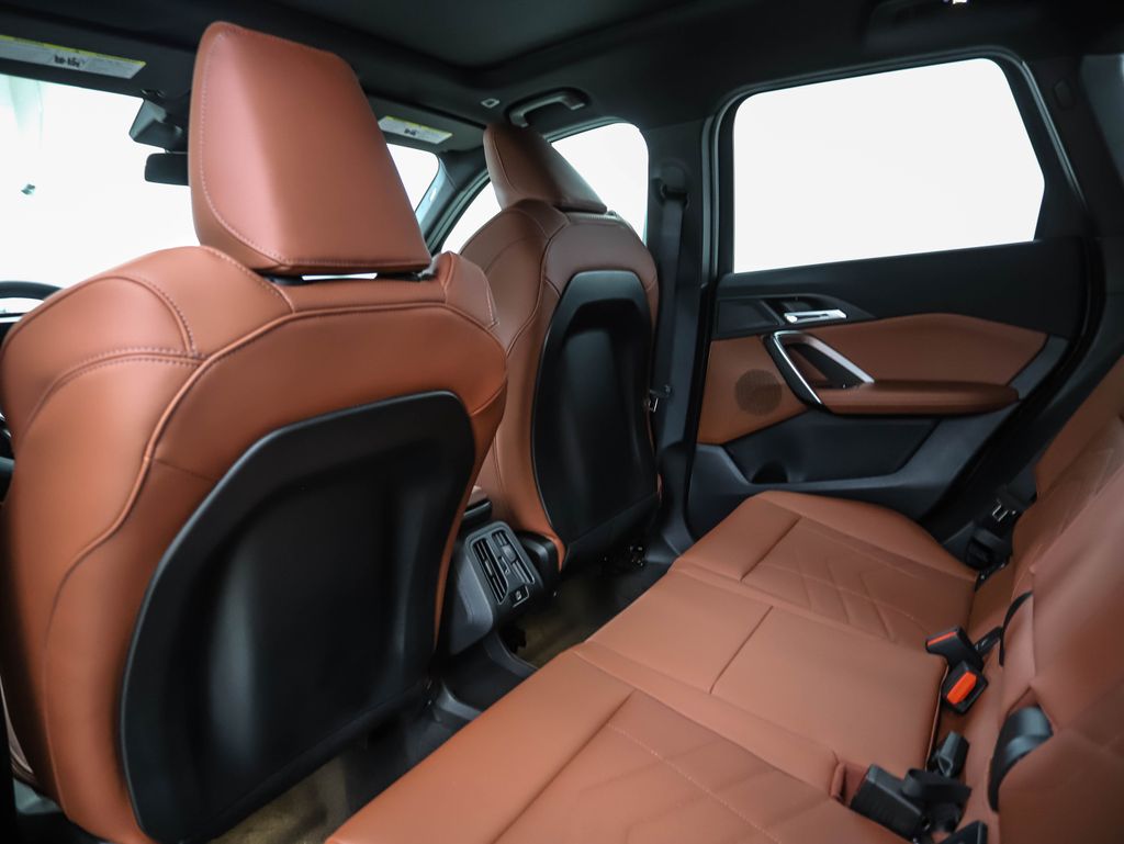 Thumbnail: 2026 BMW X1 - 21