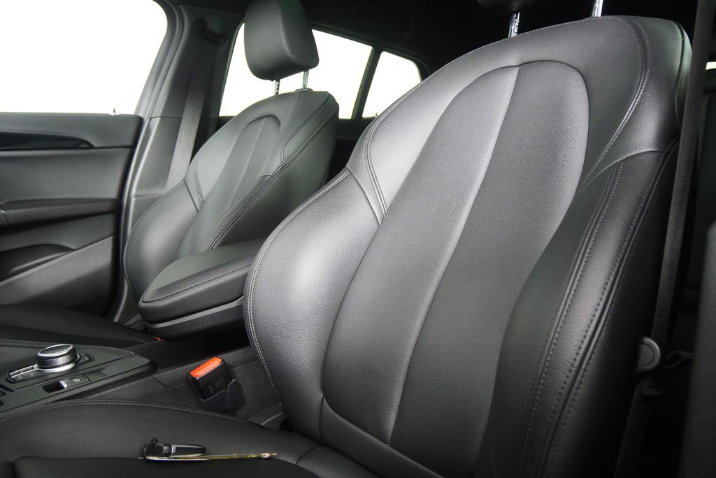 Thumbnail: 2019 BMW X2 - 11