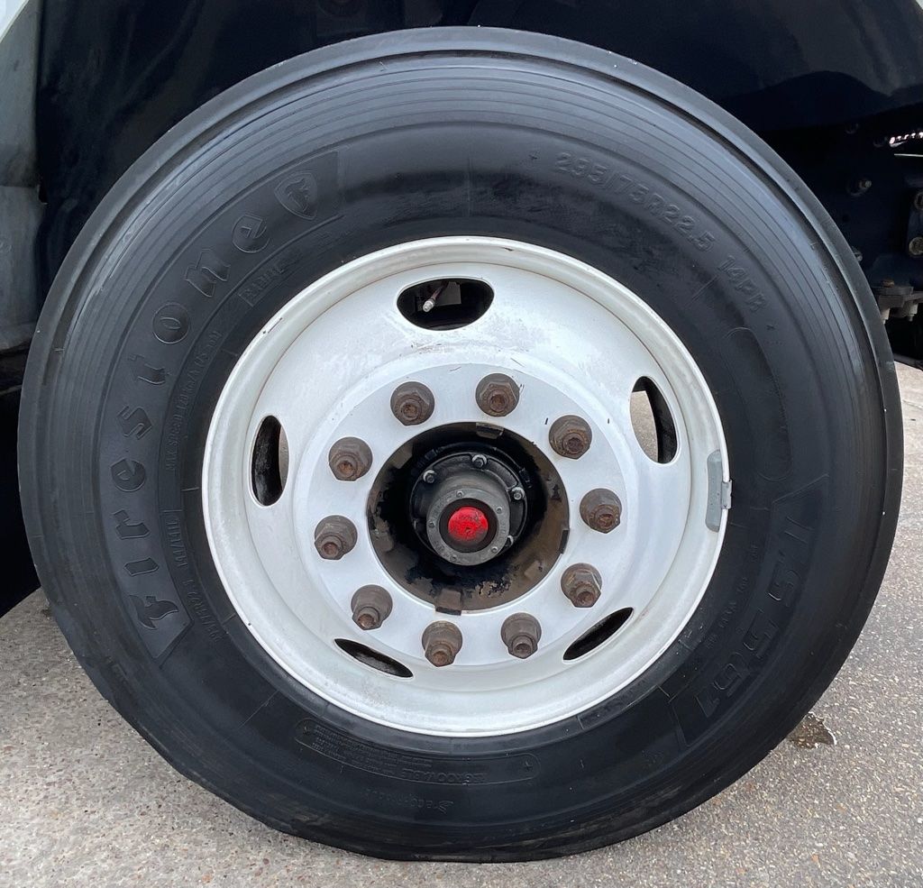 2018 Ford F-750SD Base White at Autostrade