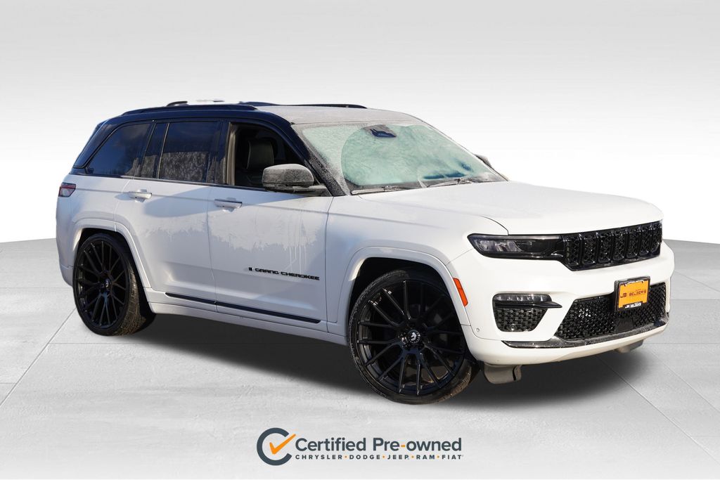 2022 Jeep Grand Cherokee Summit 4WD