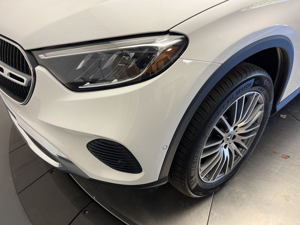 Thumbnail: 2026 Mercedes-Benz GLC - 9