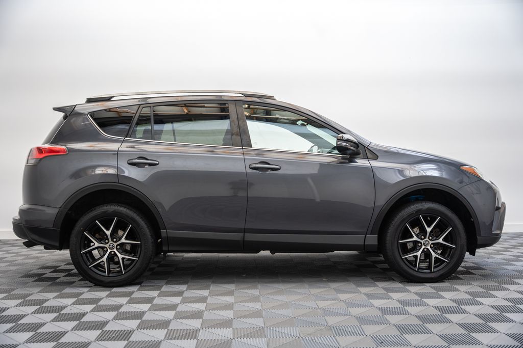 ToyotaRAV44