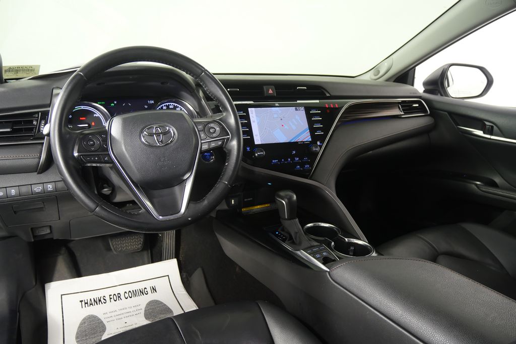 Thumbnail: 2020 Toyota Camry - 18