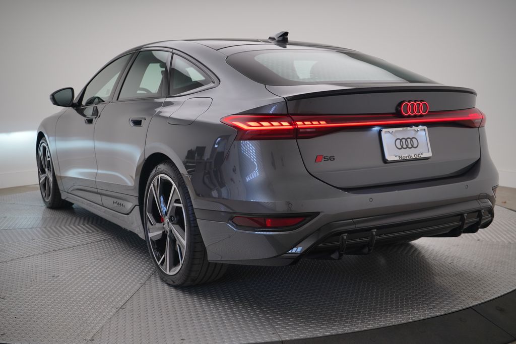 2025 Audi S6 Prestige 4