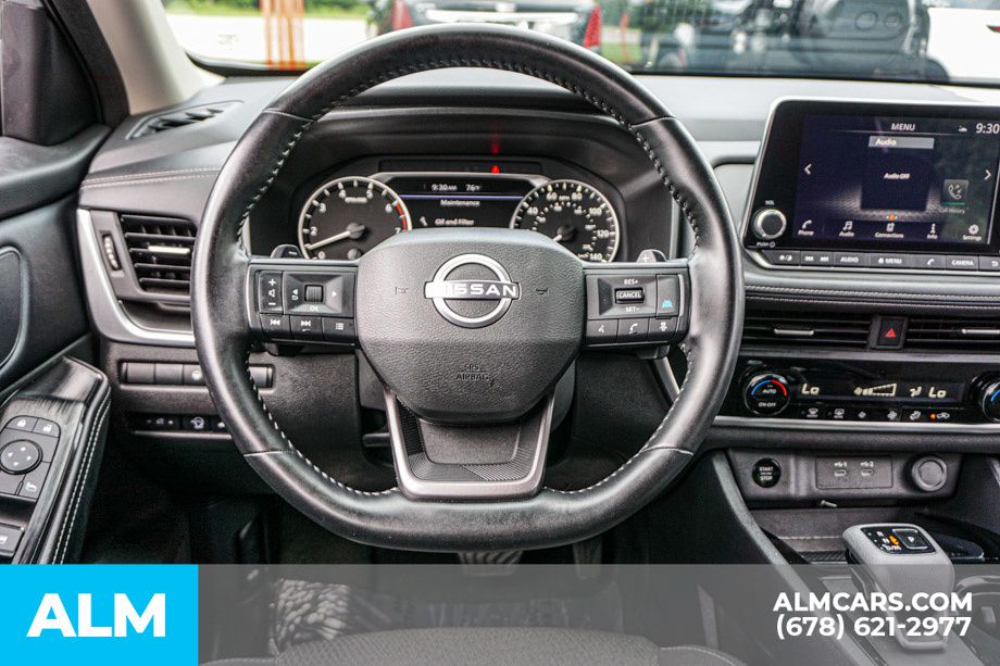 Used 2025 Silver Nissan SV image 27