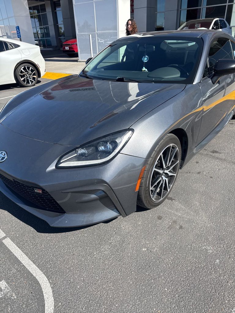 Thumbnail: 2023 Toyota GR86 - 2