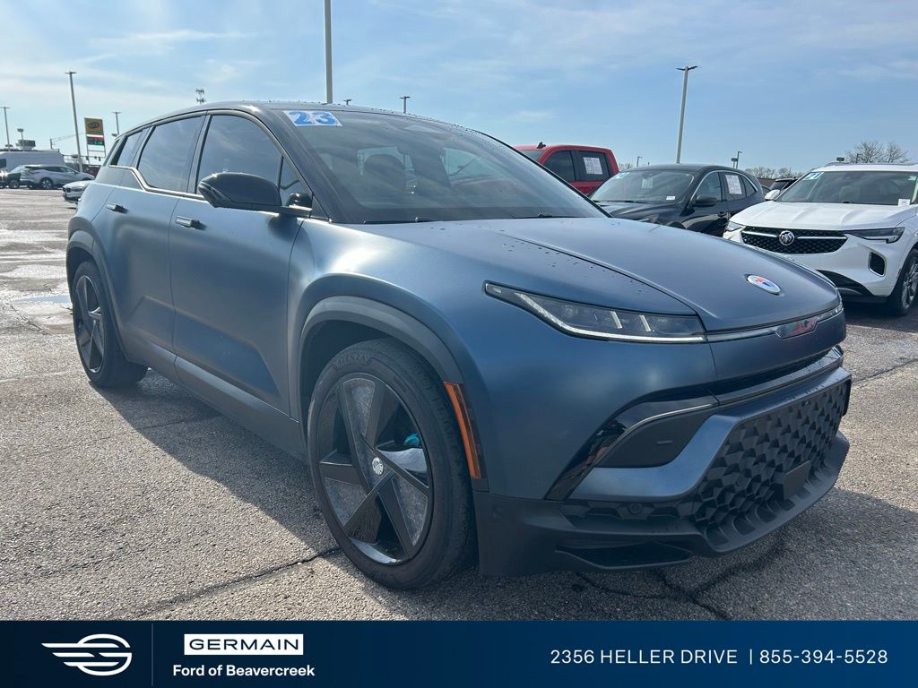 View vehicle photo 2