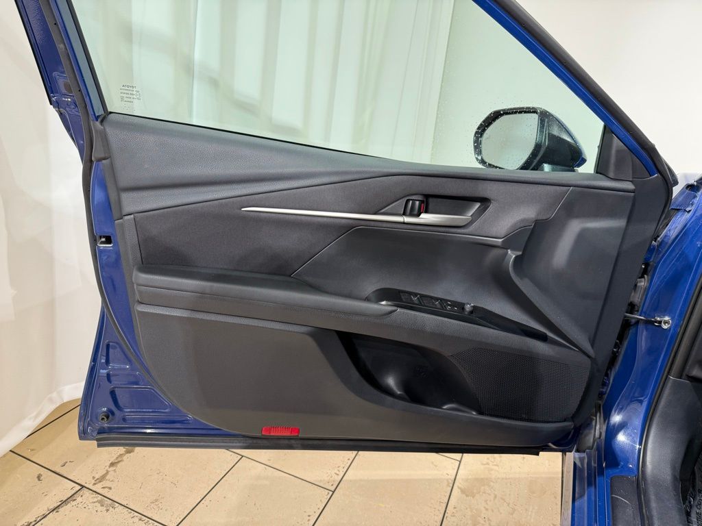 Thumbnail: 2025 Toyota Camry - 14