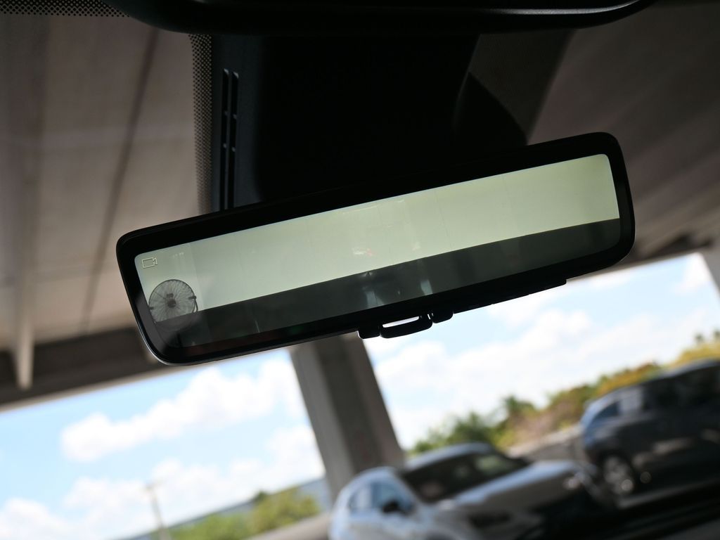 New 2026 Diamond Black Crystal Pearlcoat Ram Limited image 25