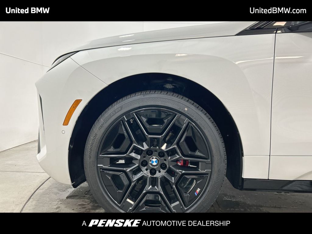 Thumbnail: 2026 BMW iX - 10