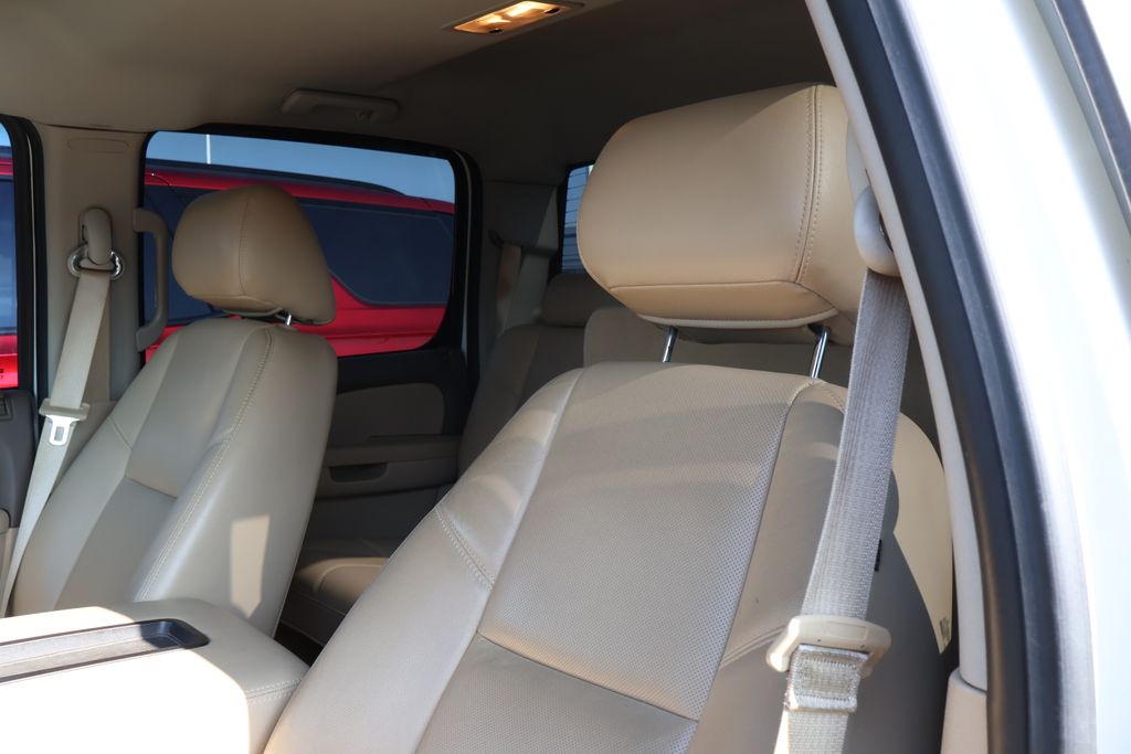 2013 Chevrolet Silverado 1500 LTZ 13