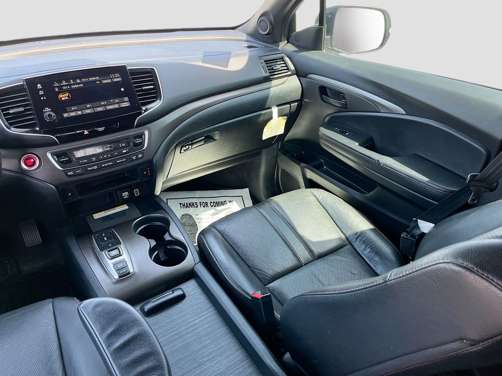 2022 Honda Pilot TrailSport White at Gullo Toyota