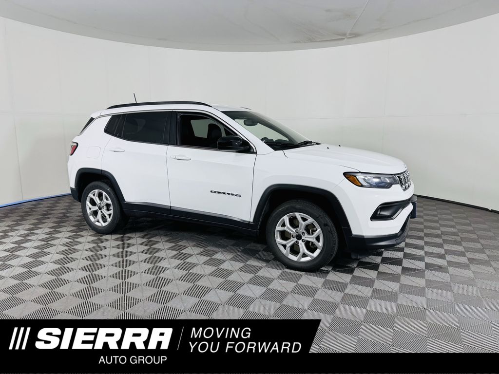 Bright White Clearcoat 2025 Jeep Compass Latitude 4WD SUV / Crossover Four-Wheel Drive 8-Speed Automatic
